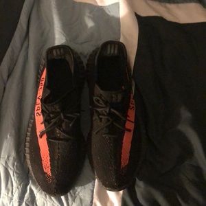 Yeezy boost 350 v2 ‘red’